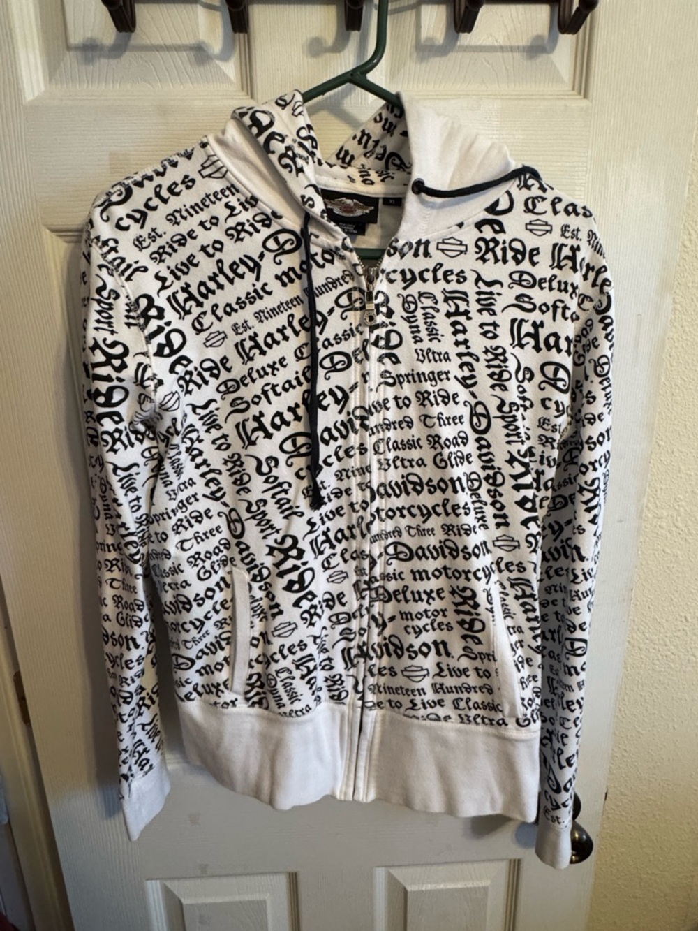 Harley-Davidson White Hoodie with Black Script Print